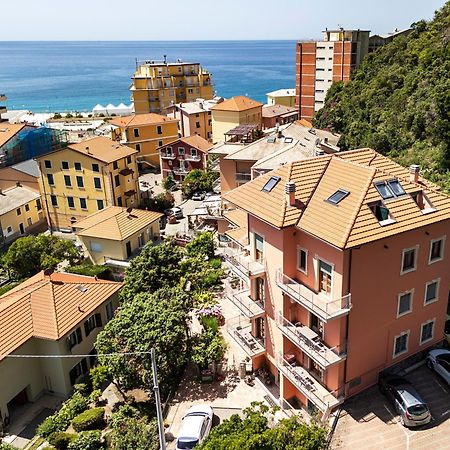 Residence Hotel Kriss Deiva Marina Dış mekan fotoğraf
