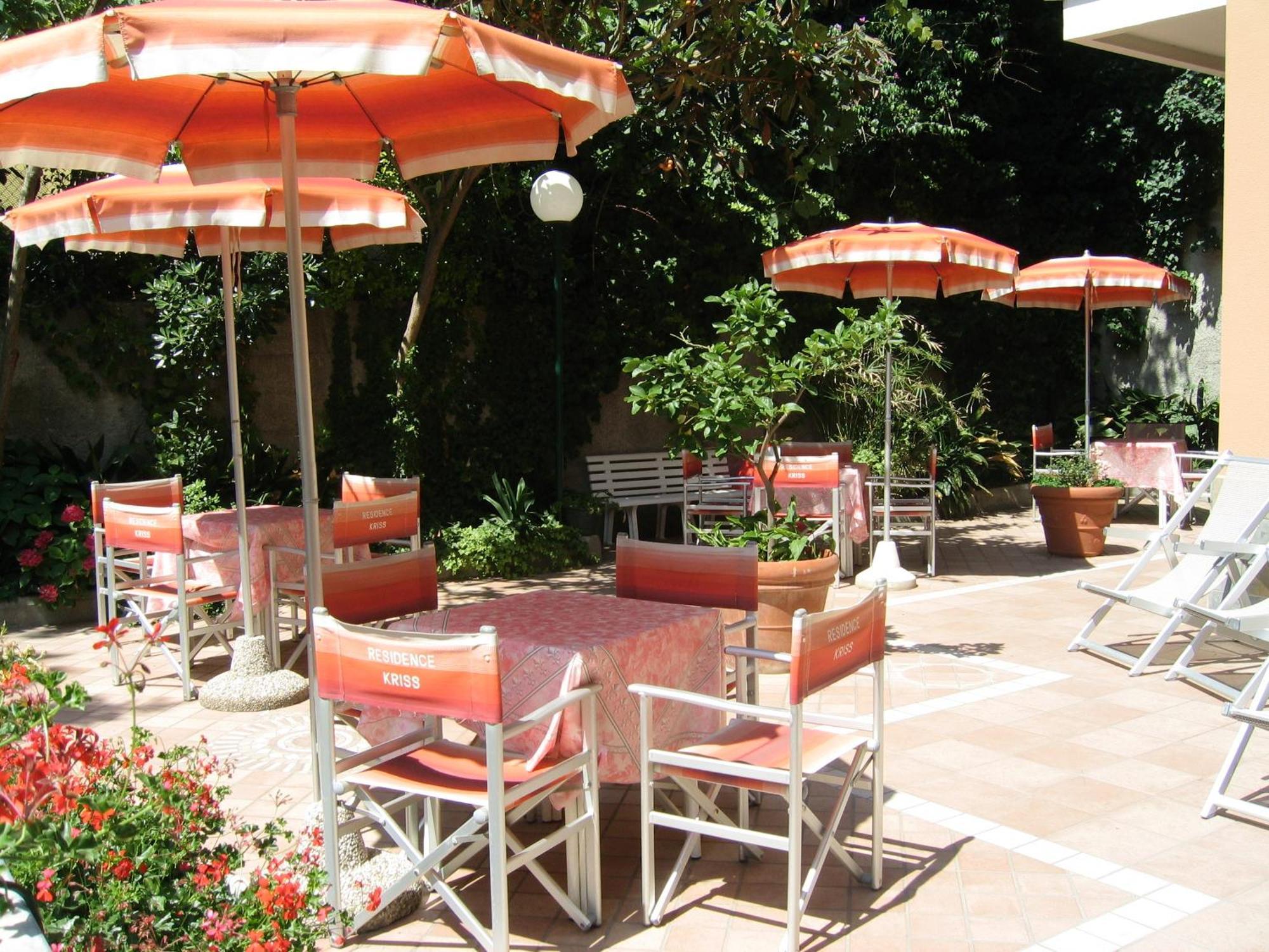 Residence Hotel Kriss Deiva Marina Dış mekan fotoğraf