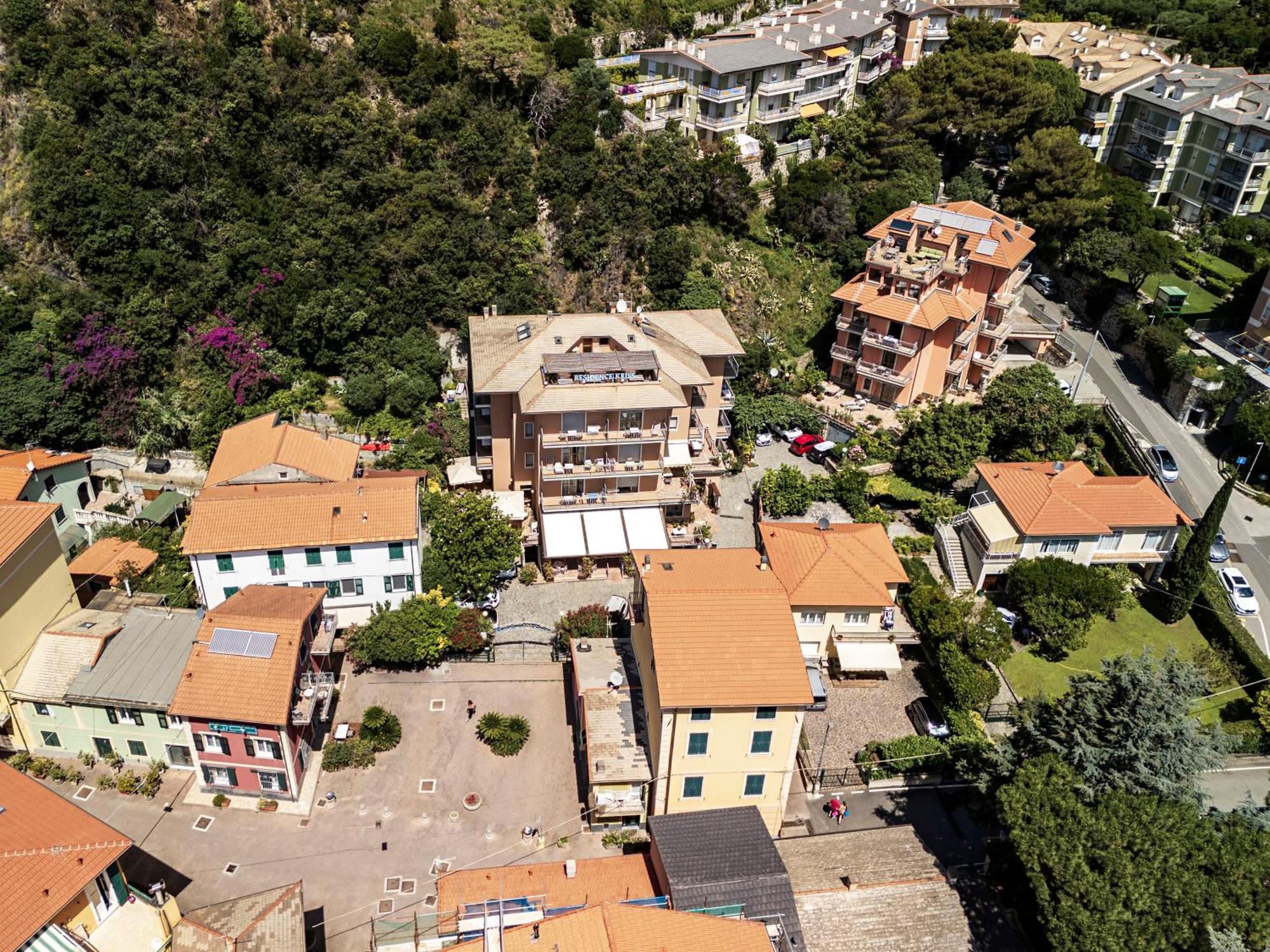 Residence Hotel Kriss Deiva Marina Dış mekan fotoğraf