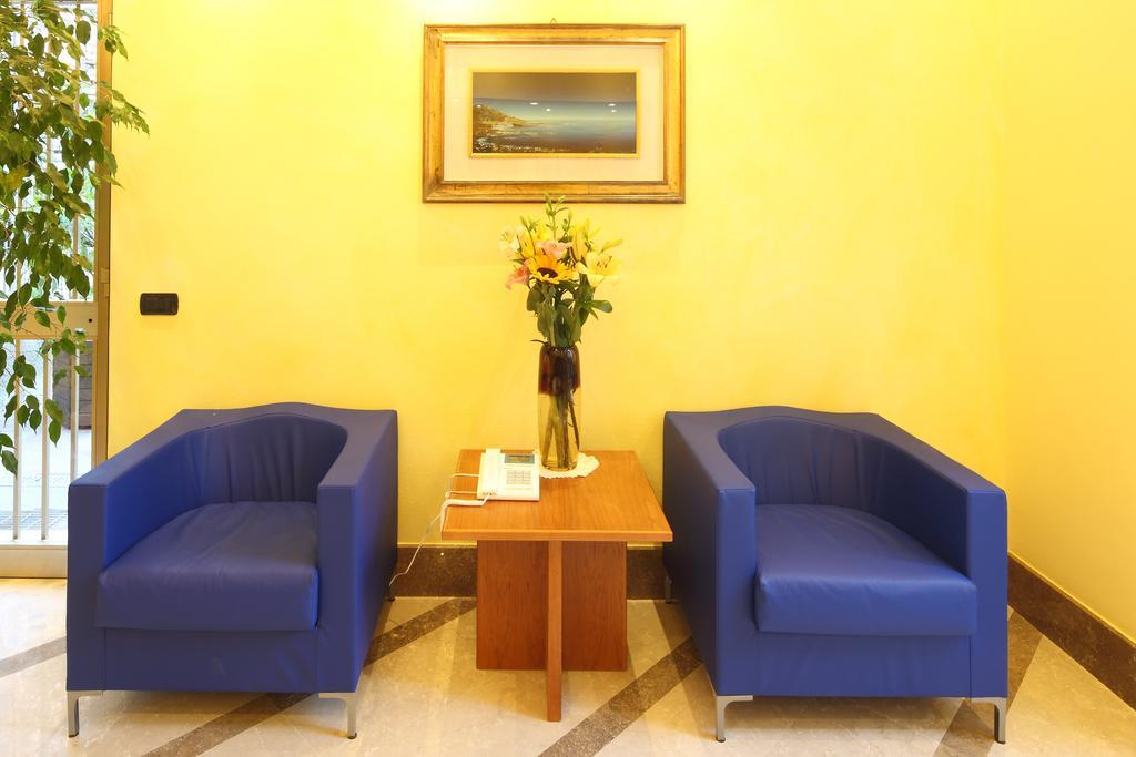 Residence Hotel Kriss Deiva Marina Dış mekan fotoğraf